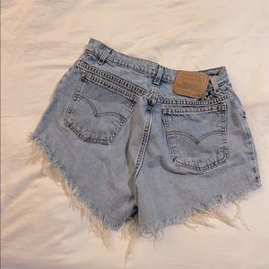 Vintage Levi’s Jean Shorts (W 10)